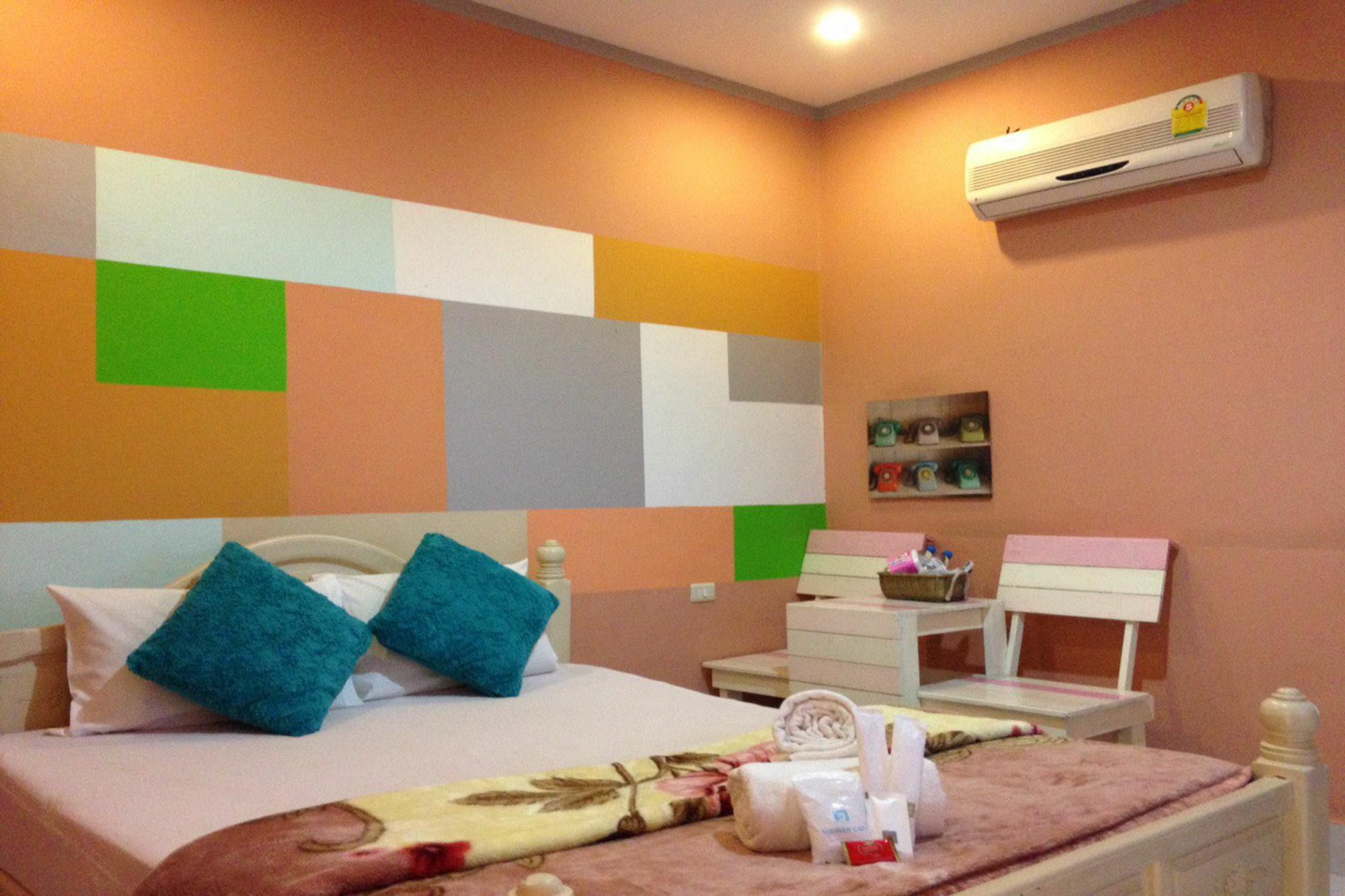 Chang Hotel Chiang Mai Bagian luar foto